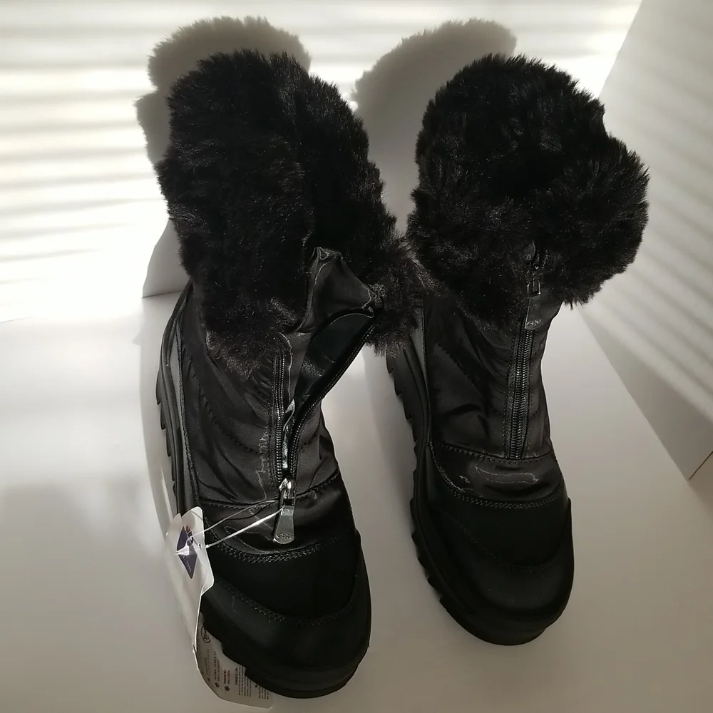 Pajar Canada Temoen Waterproof Faux Fur Lug Sole Boots 8 8.5 Traction Platform